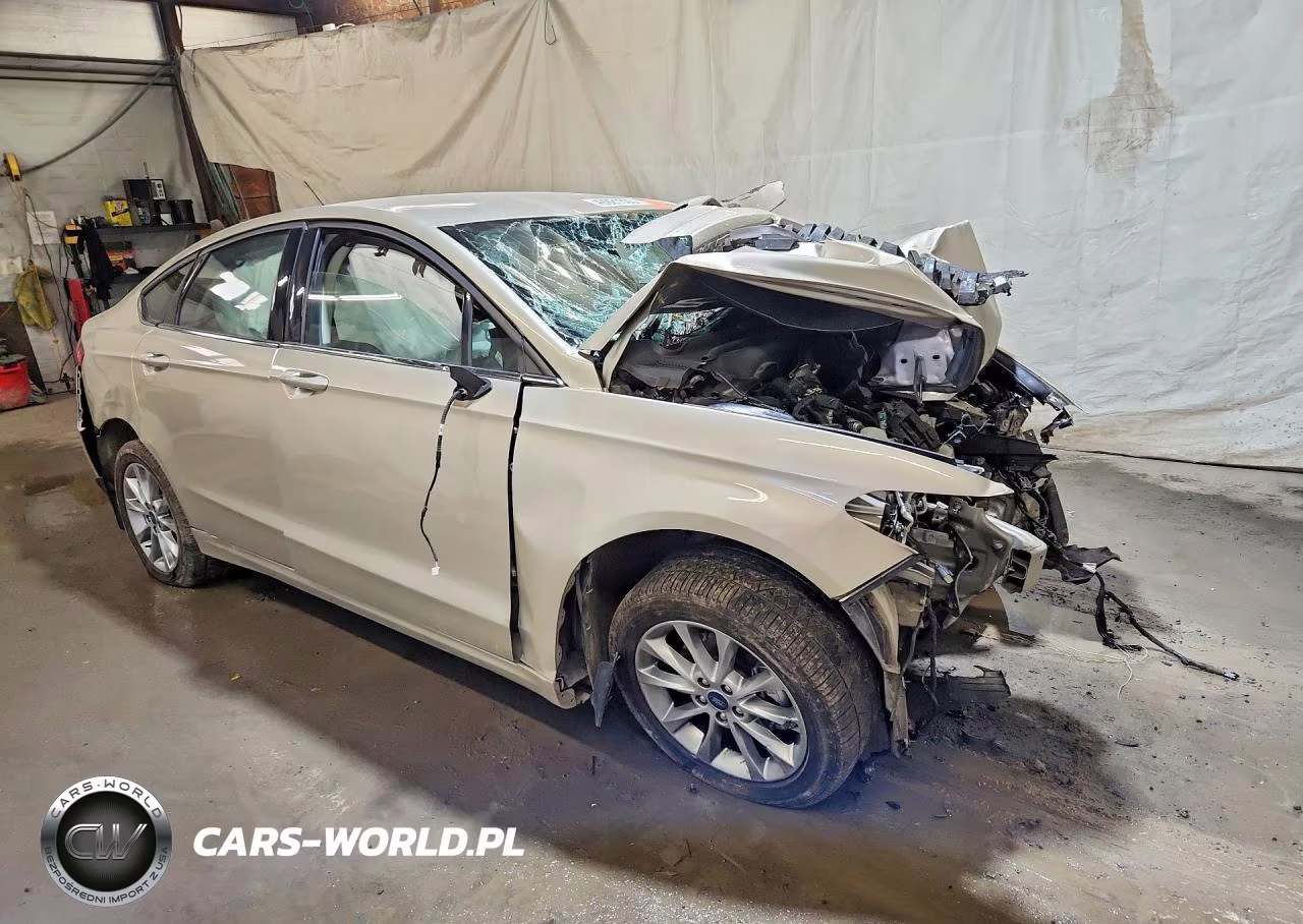 2017 Ford Fusion Se VIN:3FA6P0H78HR411851 - 4
