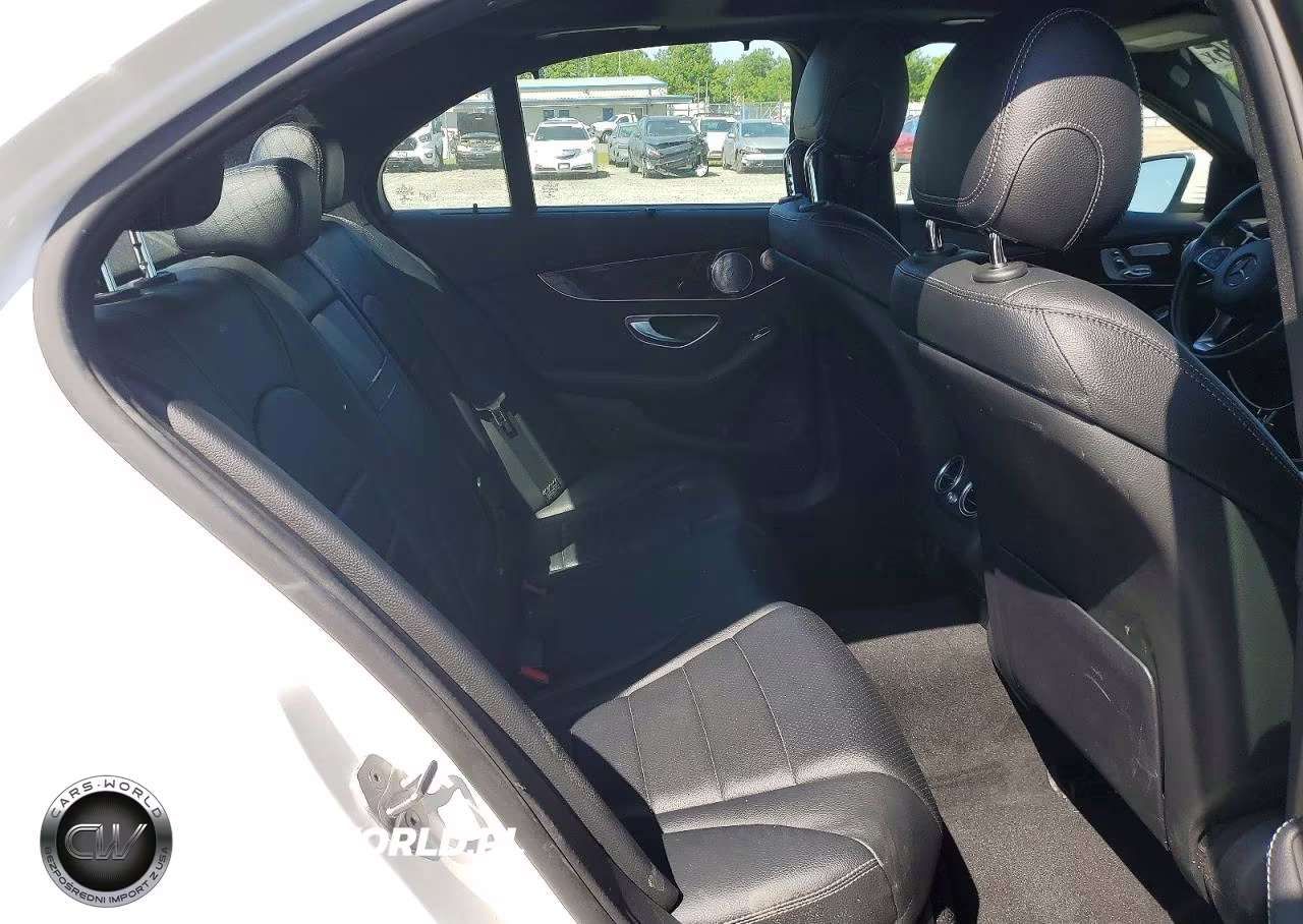 2018 Mercedes-Benz C 350E VIN:55SWF4HB5JU261681 - 10