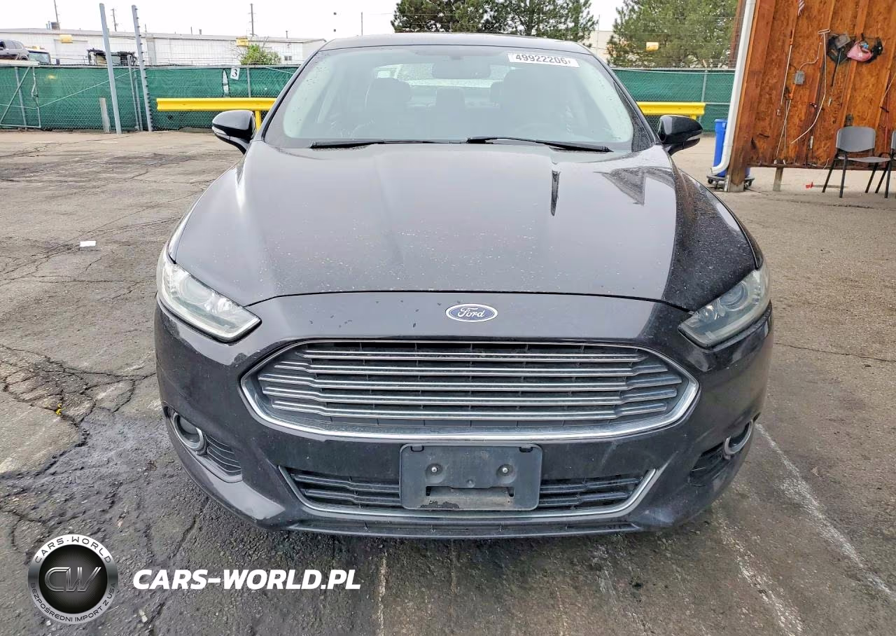 2014 Ford Fusion Titanium VIN:3FA6P0K97ER380758 - 5