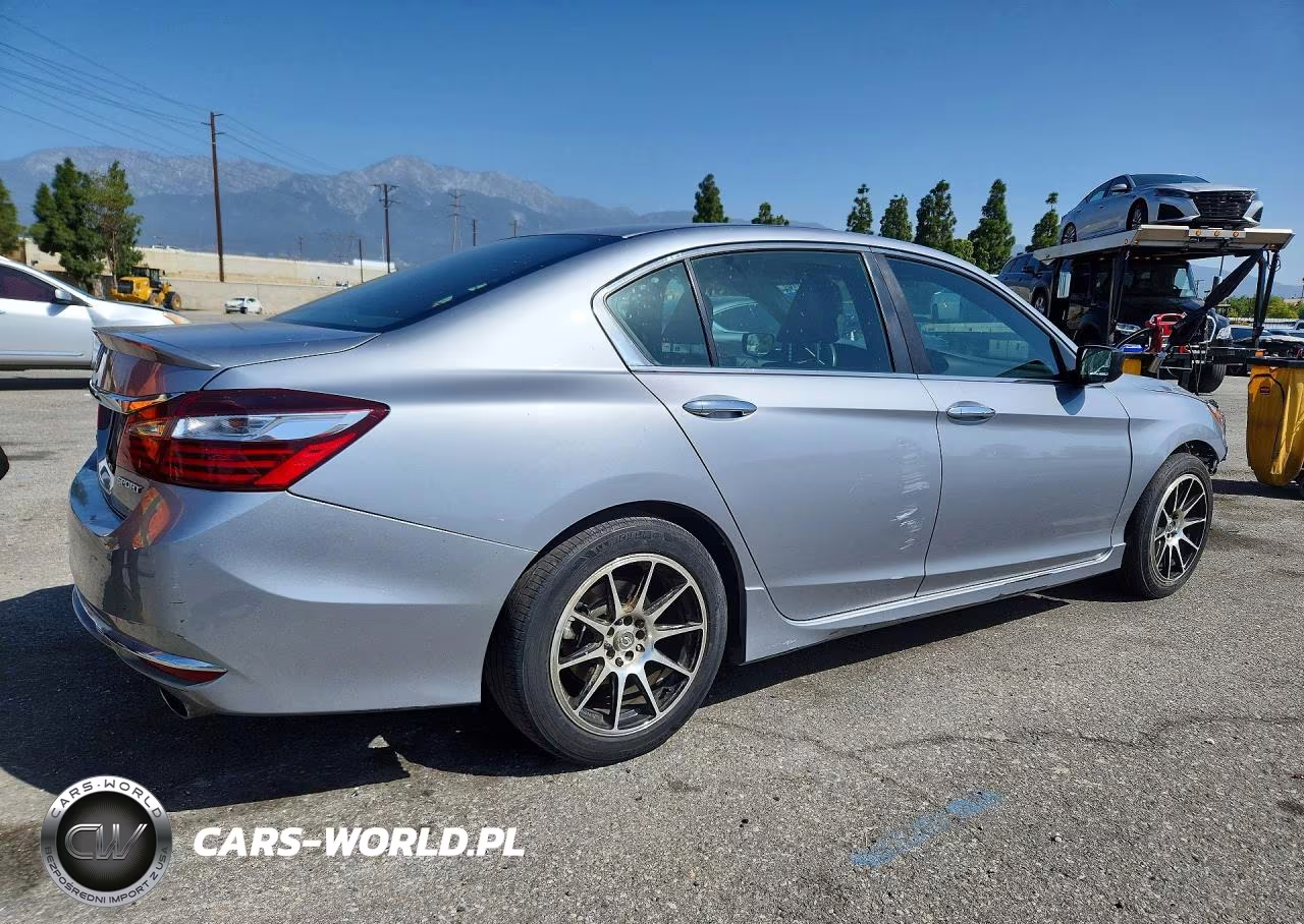2017 Honda Accord Sport VIN:1HGCR2F55HA224499 - 3