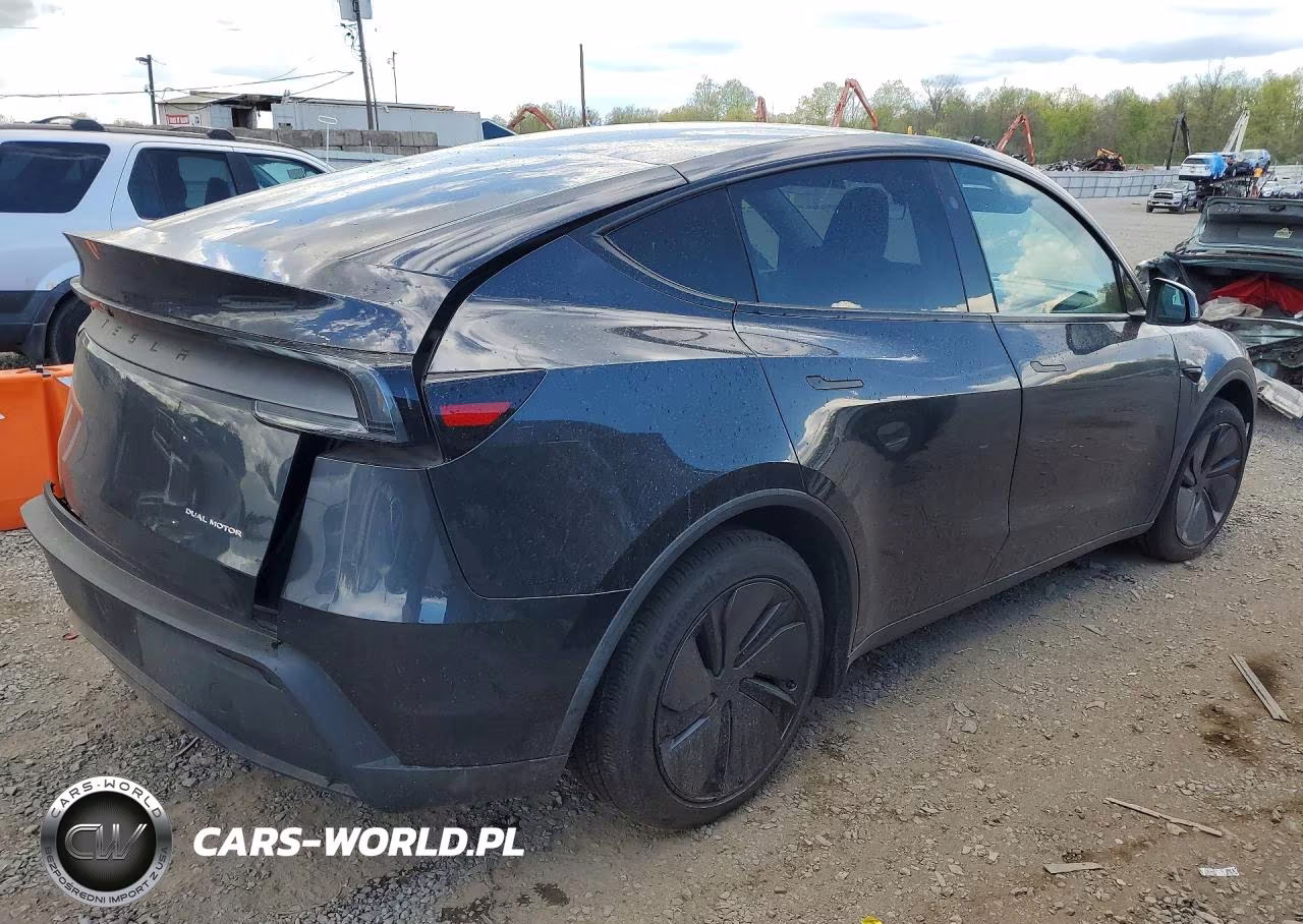 2026 Tesla Model Y VIN:7SAYGDEEXTF447695 - 3