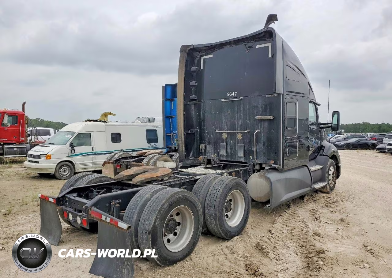 2019 Kenworth T680 Semi Truck VIN:1XKYDP9XXKJ180055 - 4