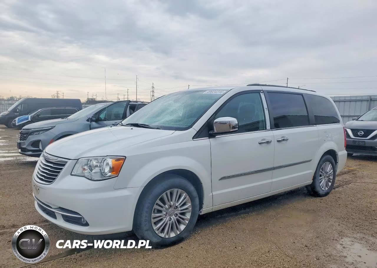 2015 Chrysler Town & Country Touring L