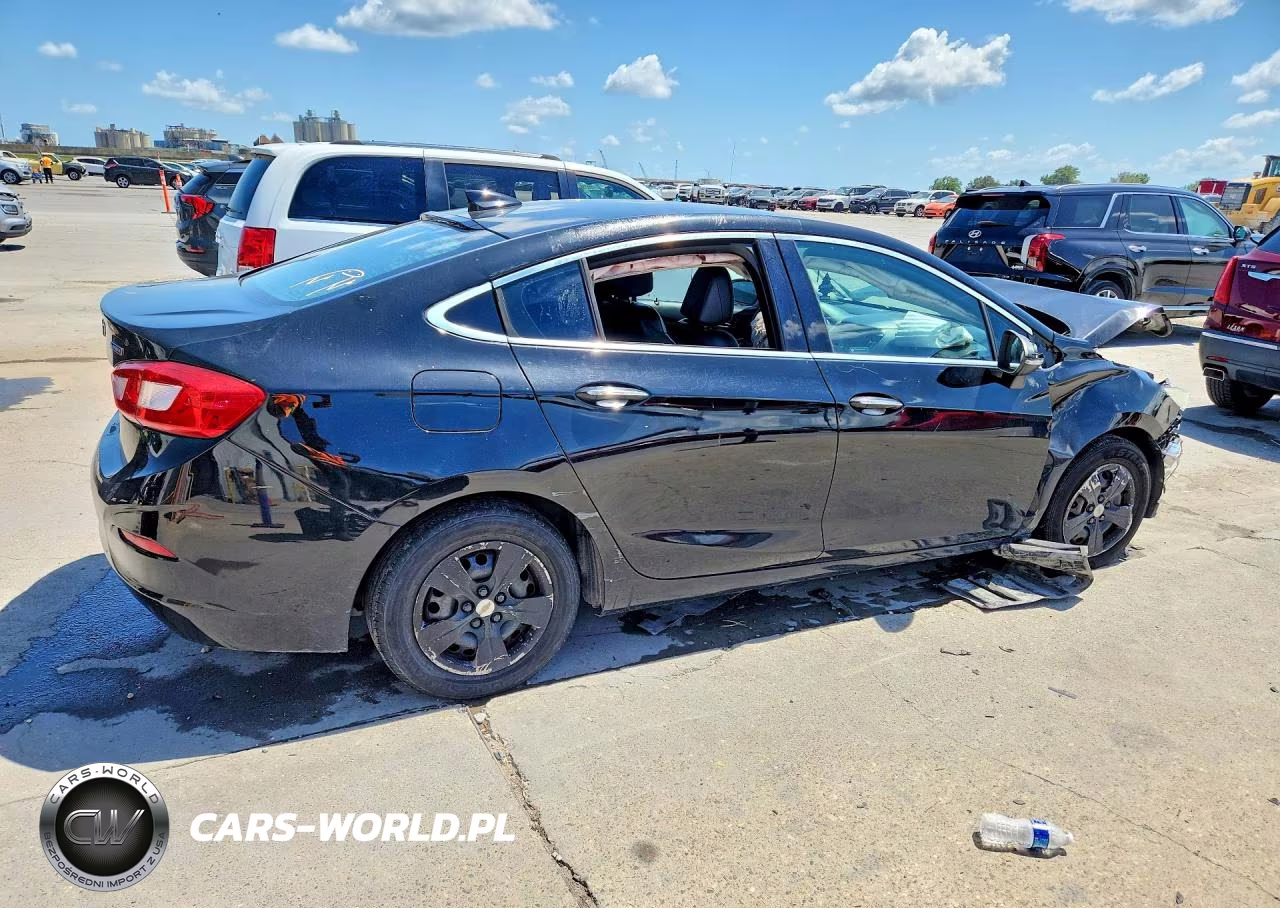 2017 Chevrolet Cruze Premier VIN:1G1BF5SMXH7231150 - 3