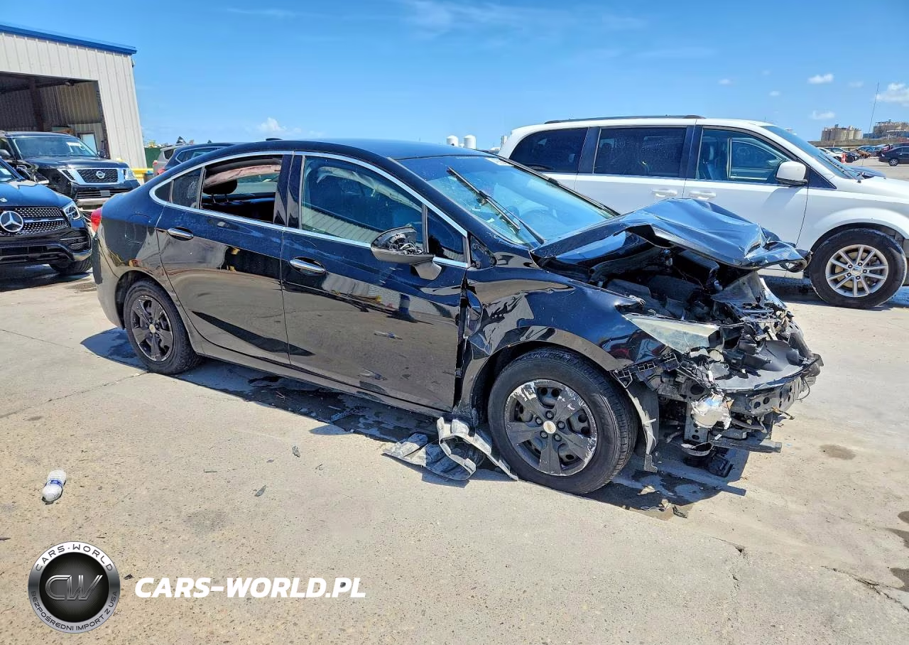 2017 Chevrolet Cruze Premier VIN:1G1BF5SMXH7231150 - 4