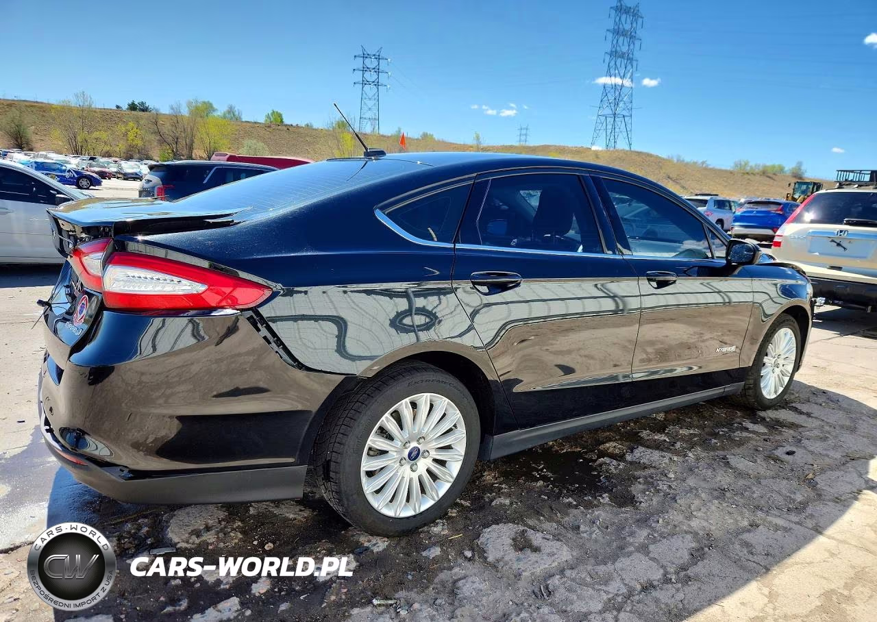 2014 Ford Fusion S Hybrid VIN:3FA6P0UU7ER306225 - 3