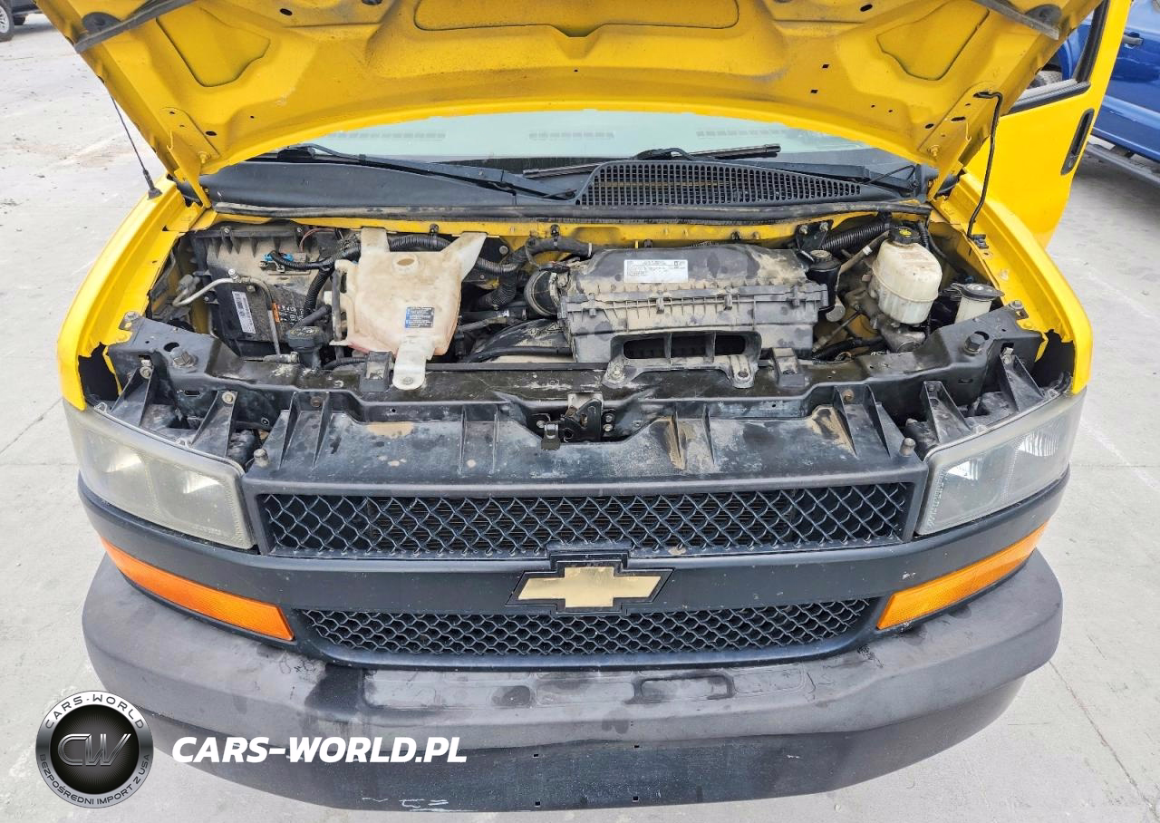 2019 Chevrolet Express G2500 Delivery Van VIN:1GCWGAFP4K1336389 - 12