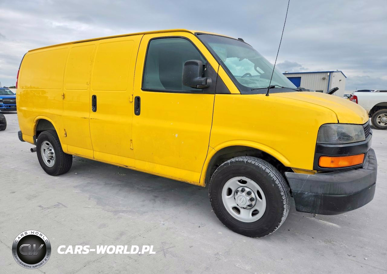 2019 Chevrolet Express G2500 Delivery Van VIN:1GCWGAFP4K1336389 - 4