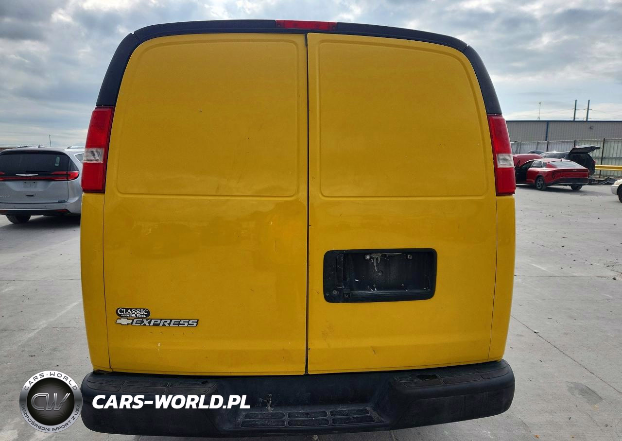 2019 Chevrolet Express G2500 Delivery Van VIN:1GCWGAFP4K1336389 - 6