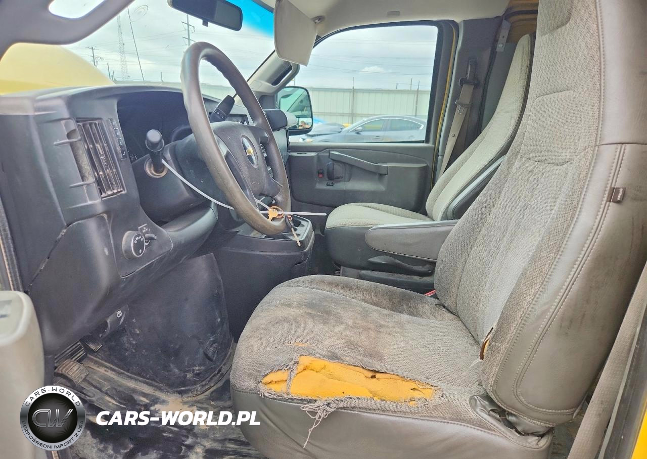 2019 Chevrolet Express G2500 Delivery Van VIN:1GCWGAFP4K1336389 - 7