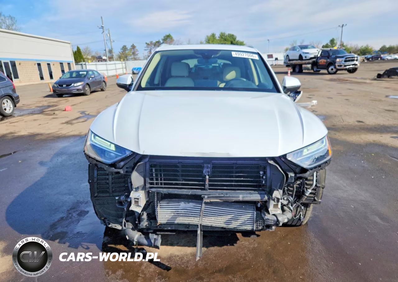 2022 Audi Q5 Premium 45 VIN:WA1GAAFY2N2002160 - 5