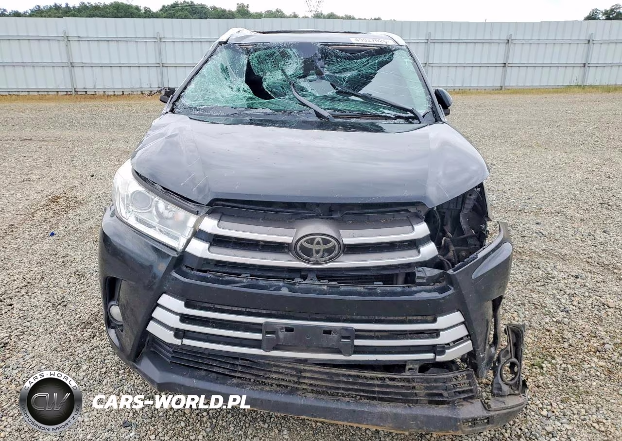 2018 Toyota Highlander Xle VIN:5TDJZRFH0JS820959 - 5