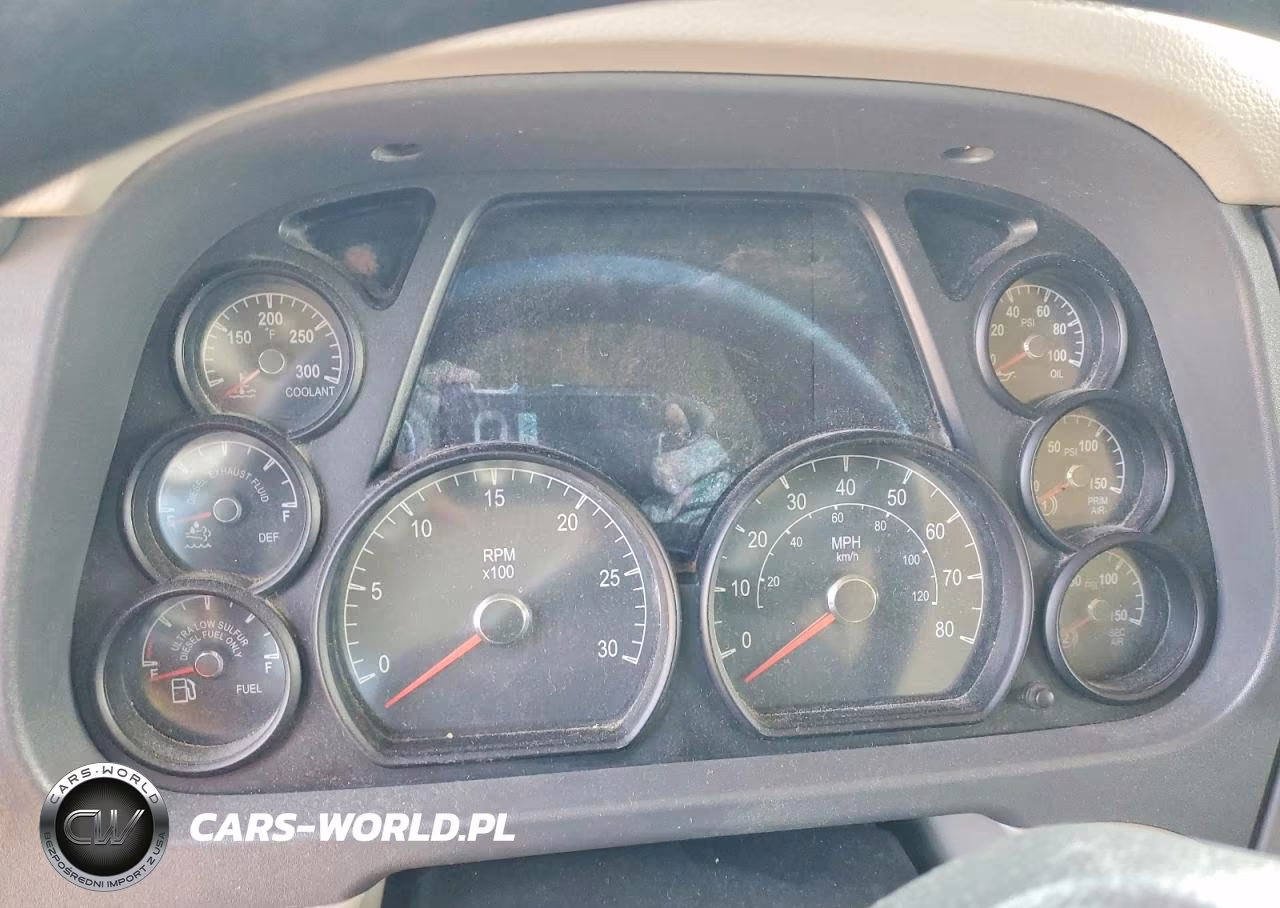 2018 Peterbilt 579 Semi Truck VIN:1XPBDP9X0JD451735 - 8