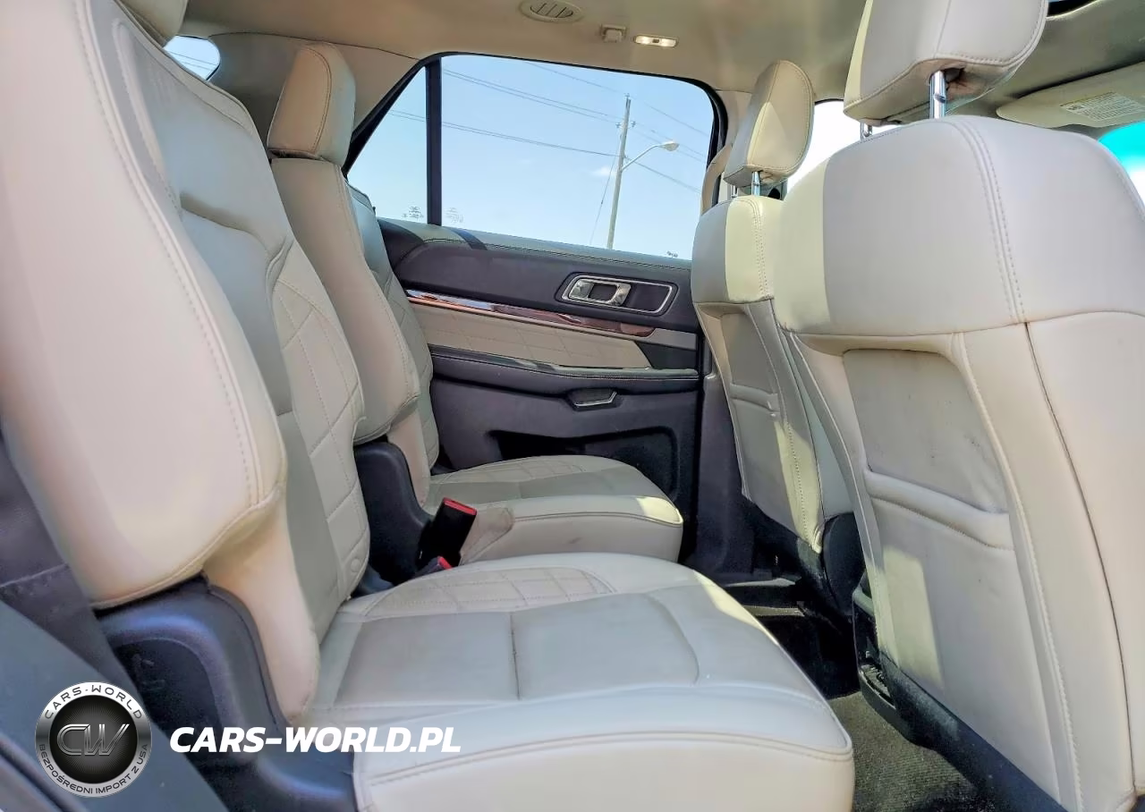 2018 Ford Explorer Platinum VIN:1FM5K8HT3JGB06167 - 11