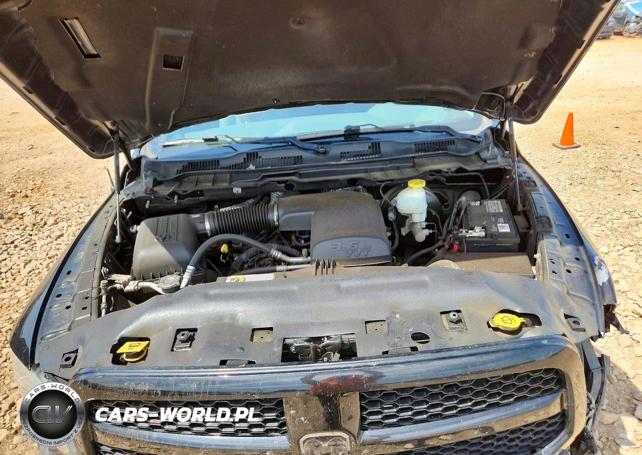 2018 Ram 1500 St VIN:3C6JR6AG5JG122673 - 11