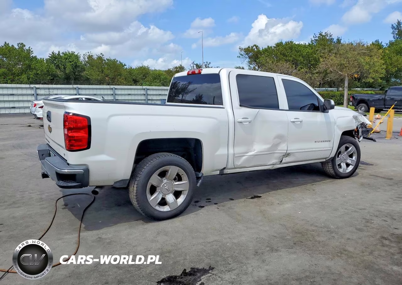 2018 Chevrolet Silverado C1500 Lt VIN:3GCPCREH4JG145368 - 3