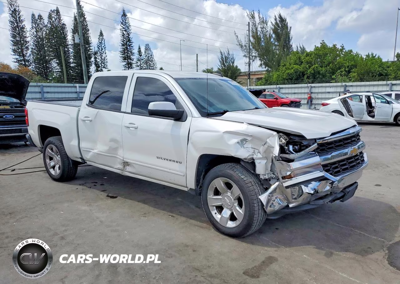 2018 Chevrolet Silverado C1500 Lt VIN:3GCPCREH4JG145368 - 4