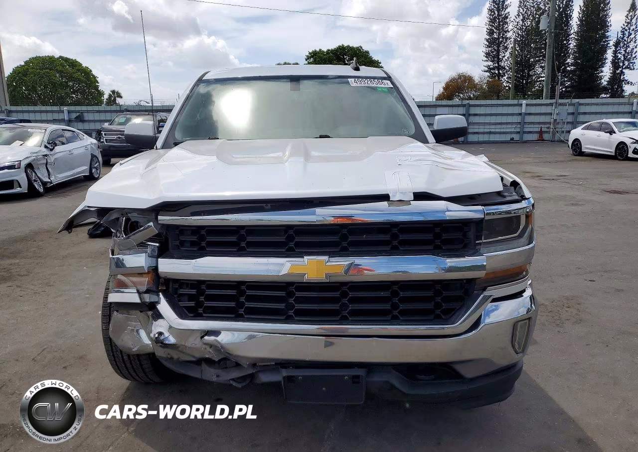 2018 Chevrolet Silverado C1500 Lt VIN:3GCPCREH4JG145368 - 5