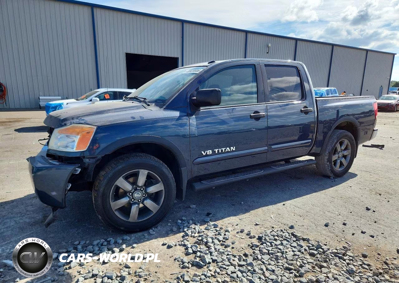 2015 Nissan Titan Sv