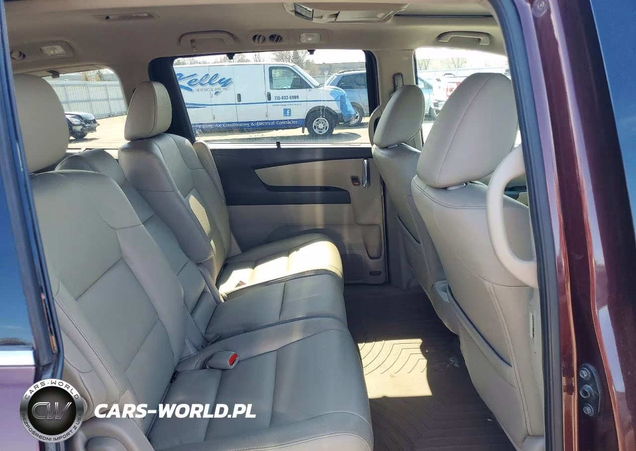 2015 Honda Odyssey Touring VIN:5FNRL5H90FB007698 - 11