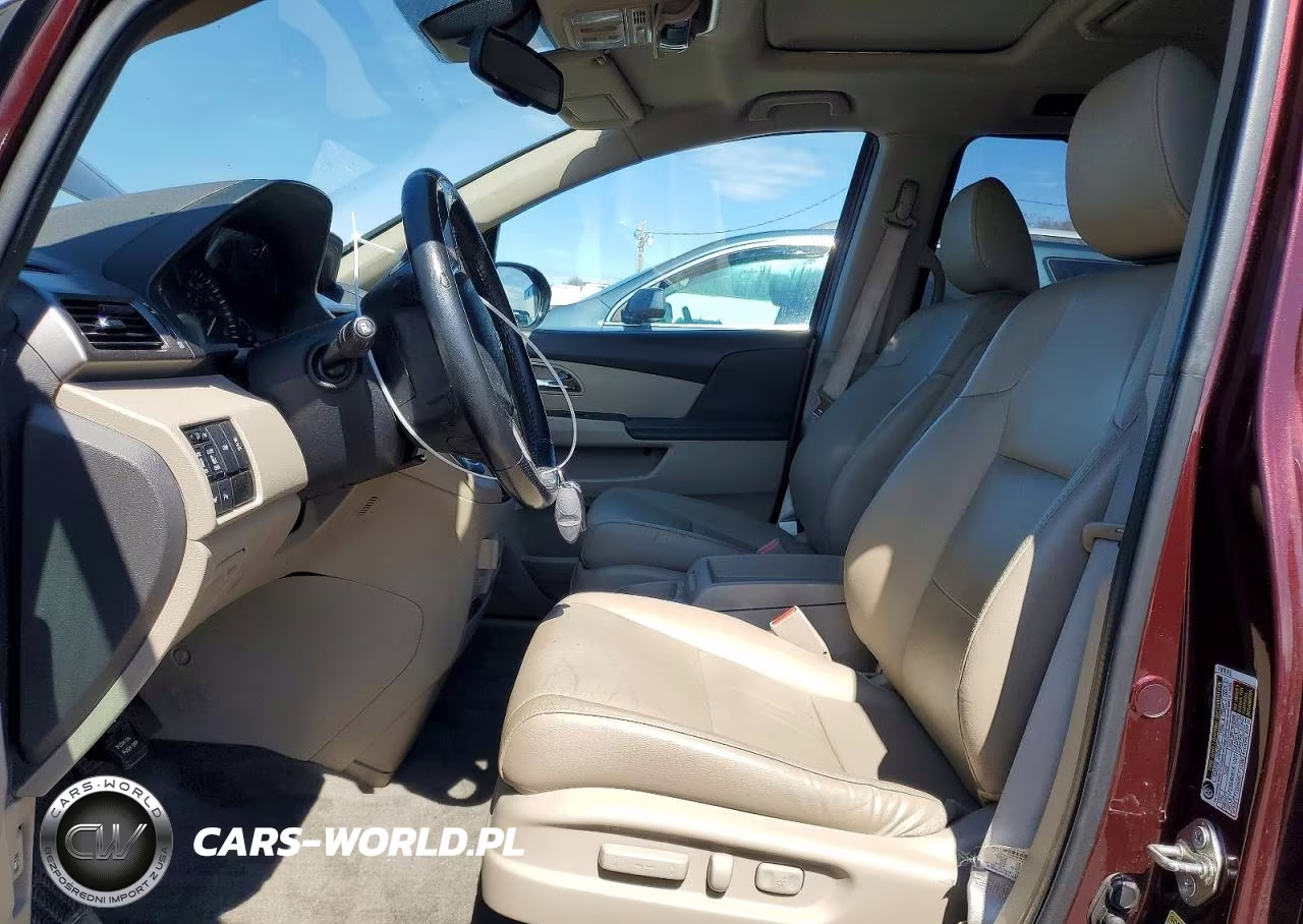 2015 Honda Odyssey Touring VIN:5FNRL5H90FB007698 - 7