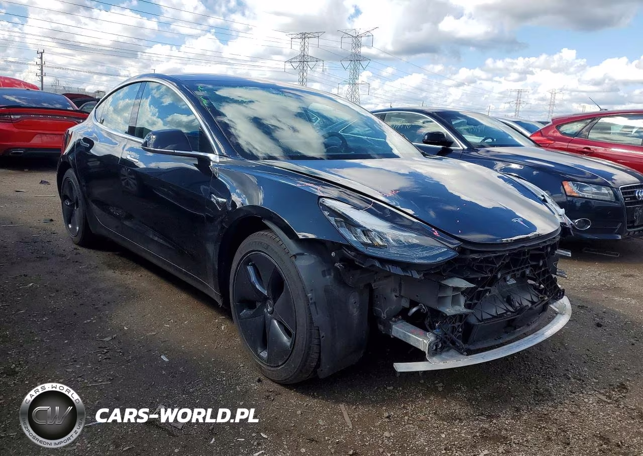 2018 Tesla Model 3 VIN:5YJ3E1EB9JF182640 - 4