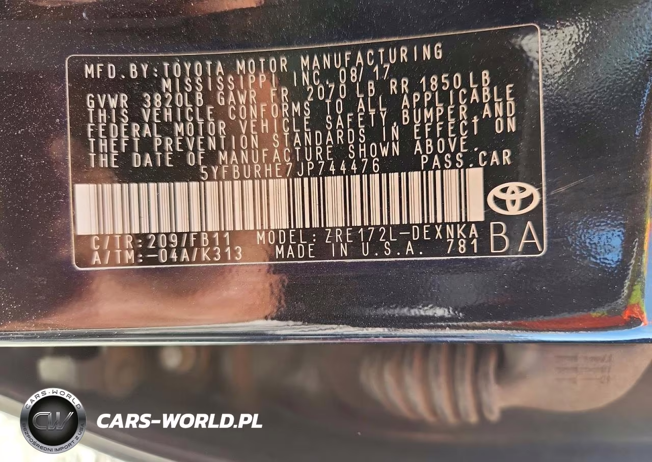 2018 Toyota Corolla Le VIN:5YFBURHE7JP744476 - 13
