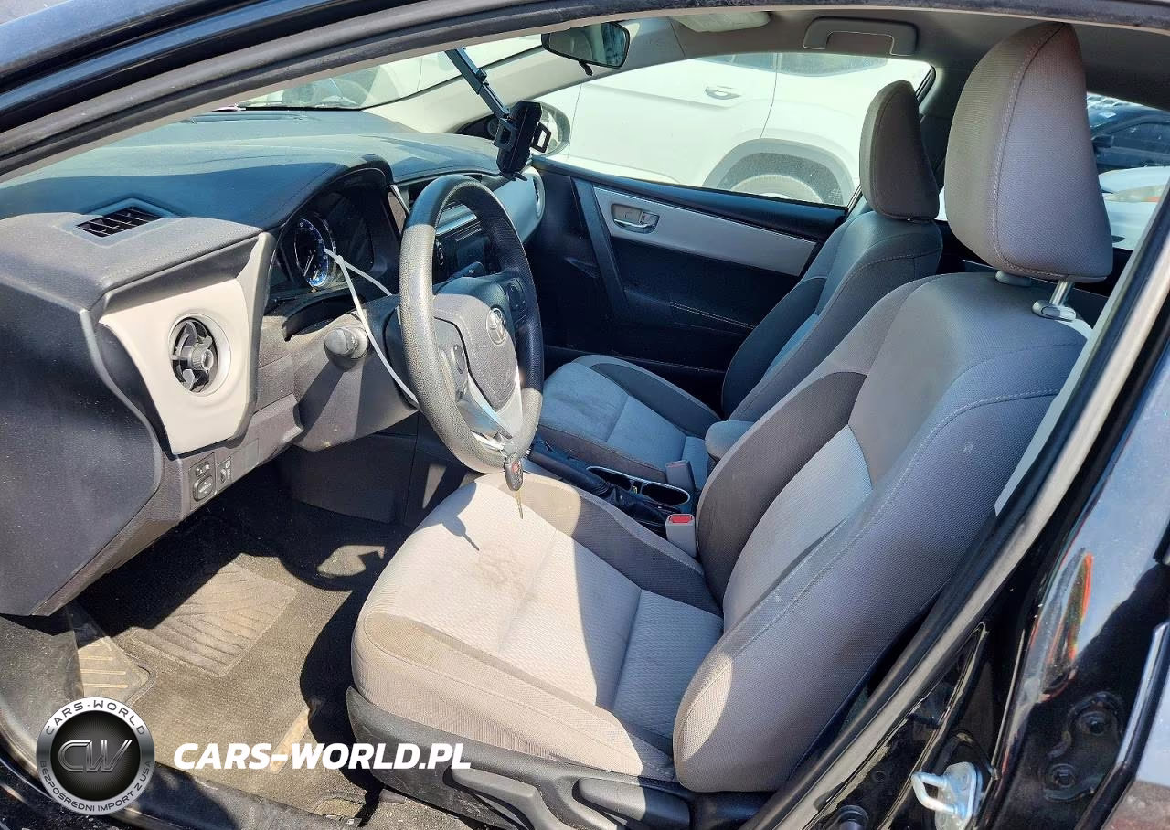 2018 Toyota Corolla Le VIN:5YFBURHE7JP744476 - 7