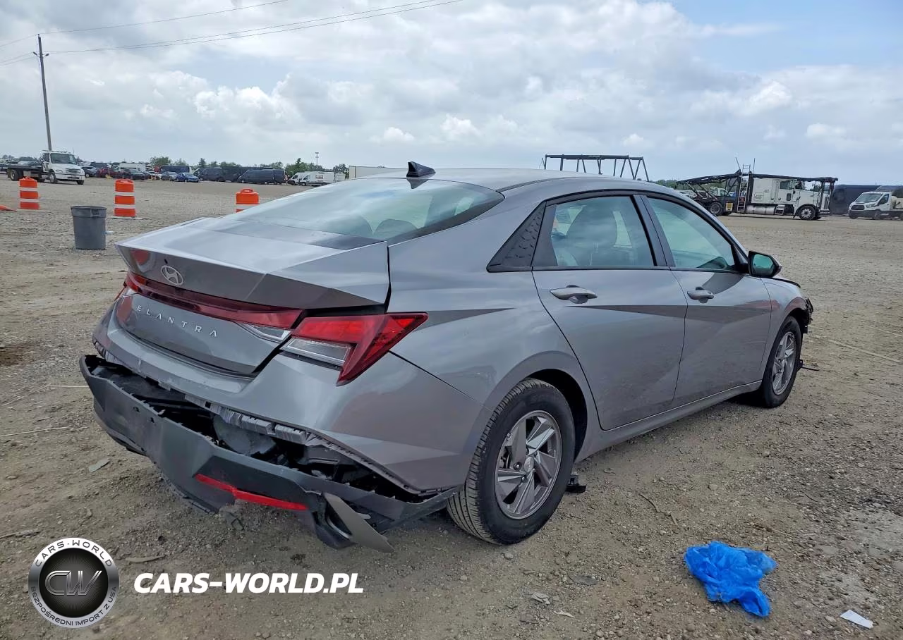 2025 Hyundai Elantra Se VIN:KMHLL4DG0SU040234 - 3