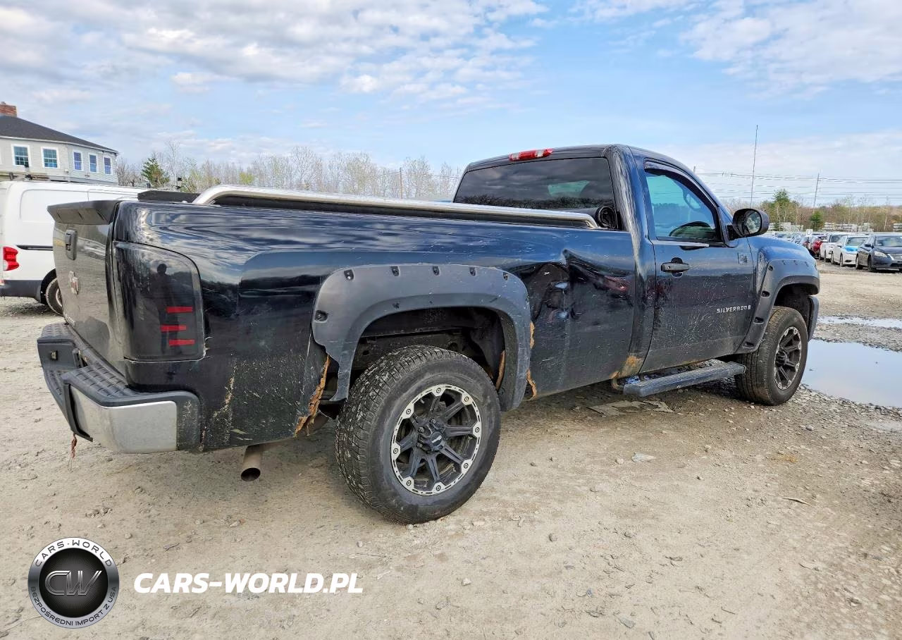 2008 Chevrolet Silverado C1500 VIN:1GCEC14X08Z307217 - 3