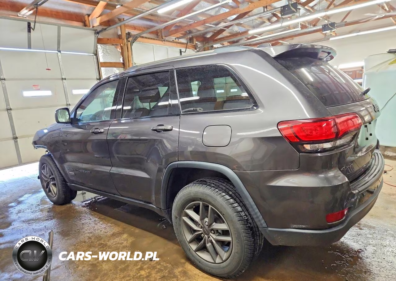 2017 Jeep Grand Cherokee Laredo VIN:1C4RJFAG1HC678348 - 2