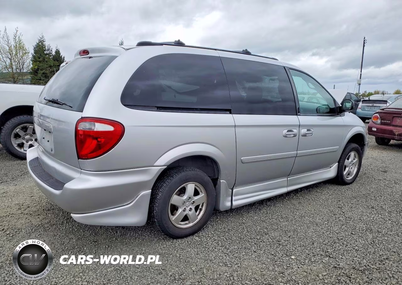 2006 Dodge Grand Caravan Sxt VIN:2D4GP44L86R669396 - 3