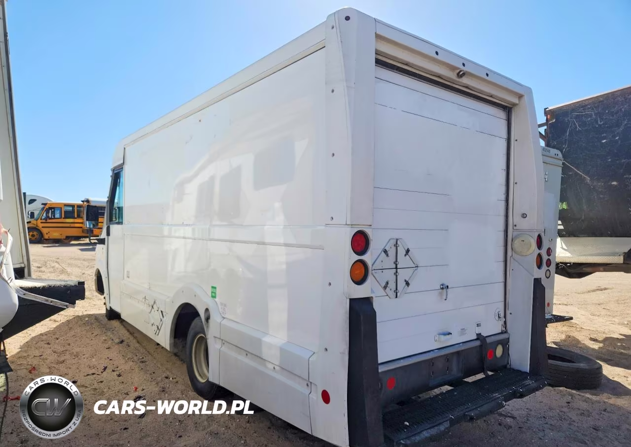 2015 Isuzu Npr Delivery Truck VIN:JALB4T174F7W00013 - 2