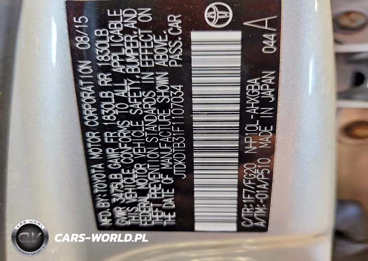 2015 Toyota Prius C Three VIN:JTDKDTB31F1107034 - 12