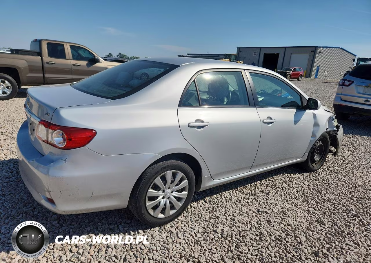 2013 Toyota Corolla Le VIN:5YFBU4EE7DP218179 - 3