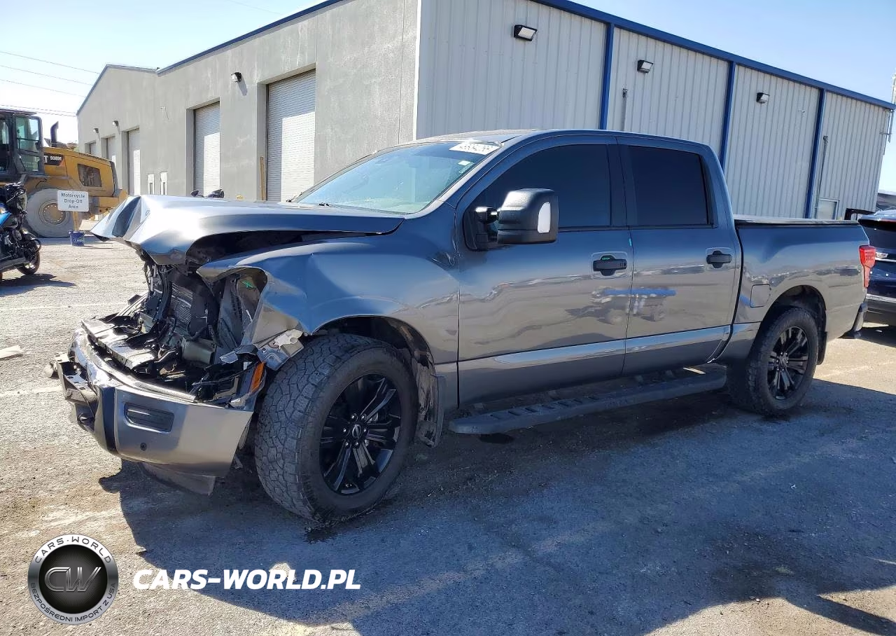2023 Nissan Titan Sv
