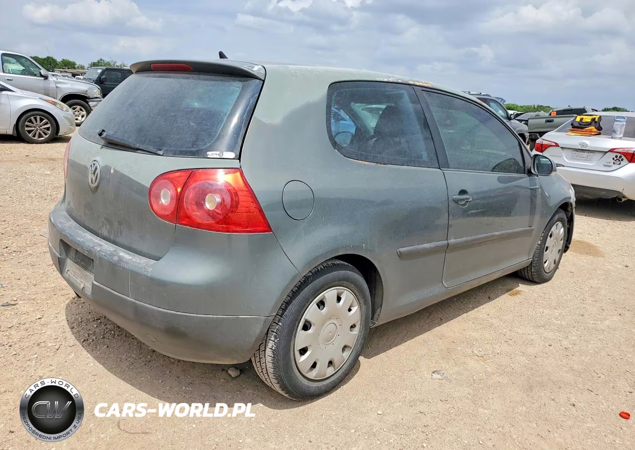 2007 Volkswagen Rabbit VIN:WVWBS71K97W277913 - 3