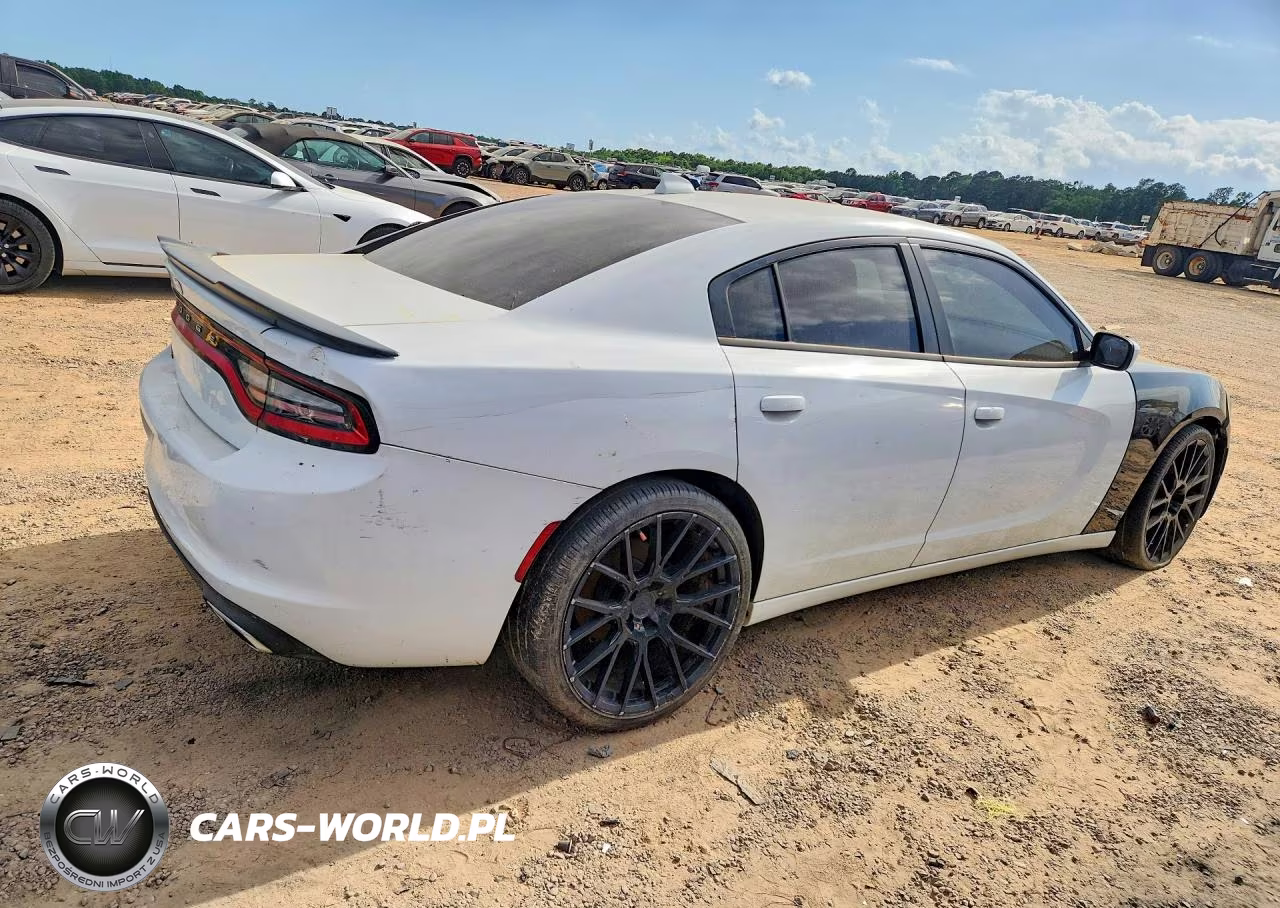 2016 Dodge Charger Sxt VIN:2C3CDXHG1GH354955 - 3