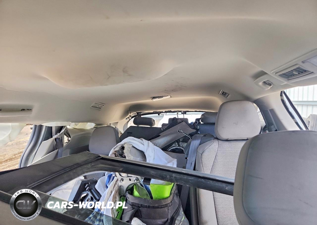 2024 Toyota Sienna Le VIN:5TDKSKFC3RS140361 - 10