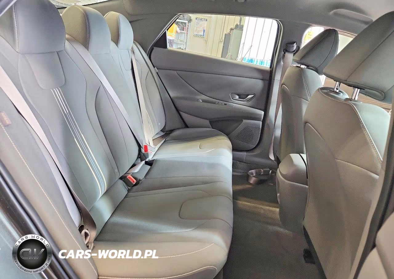 2025 Hyundai Elantra Sel Sport VIN:KMHLM4DG9SU045428 - 10