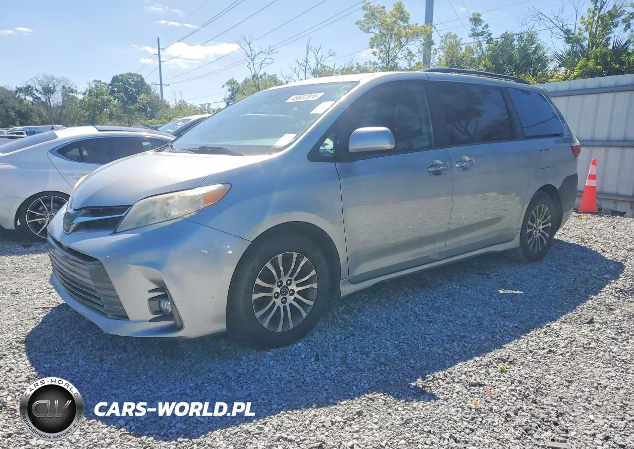 2019 Toyota Sienna Xle 8-Passenger