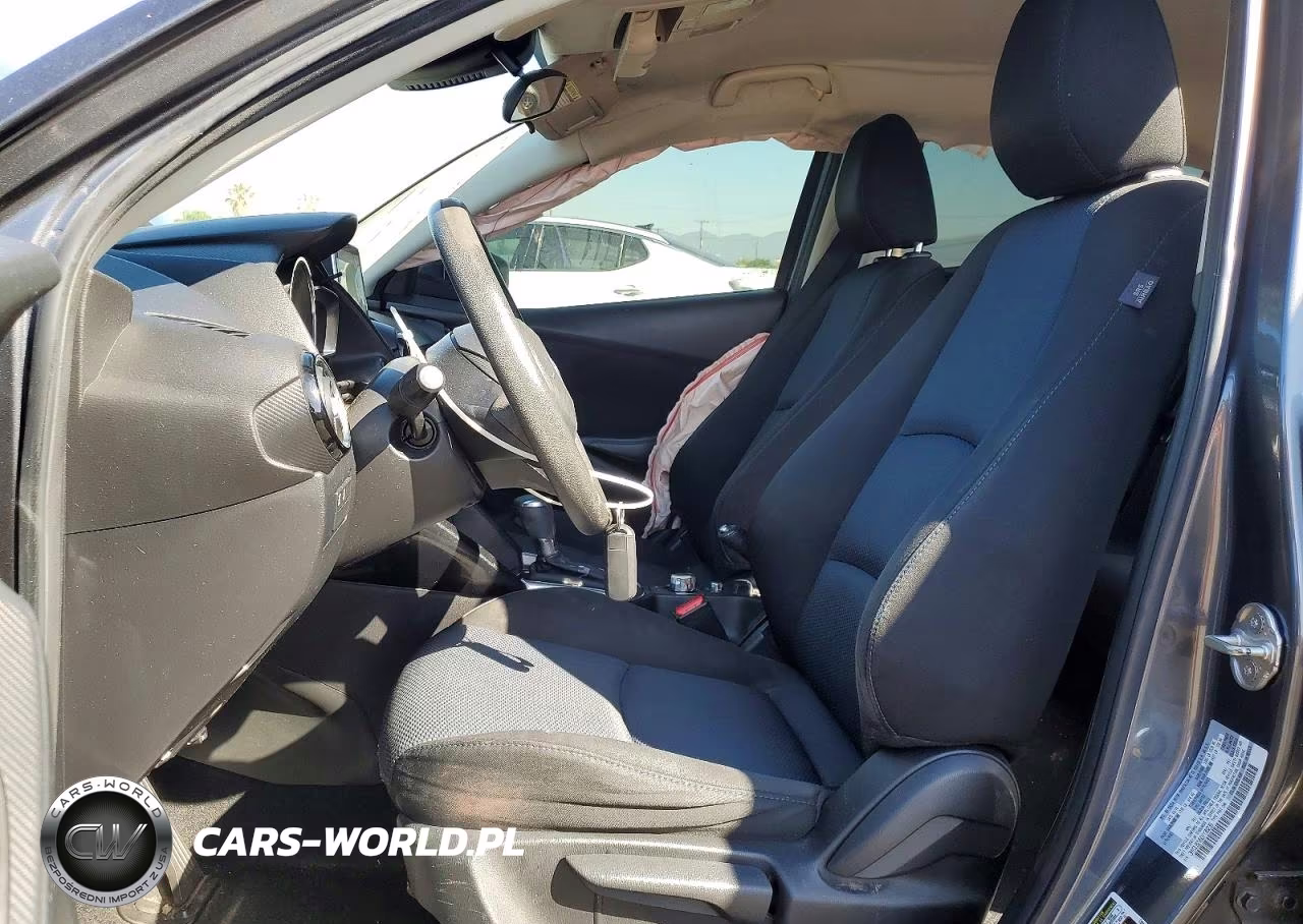 2016 Scion Ia Base VIN:3MYDLBZV5GY136239 - 7
