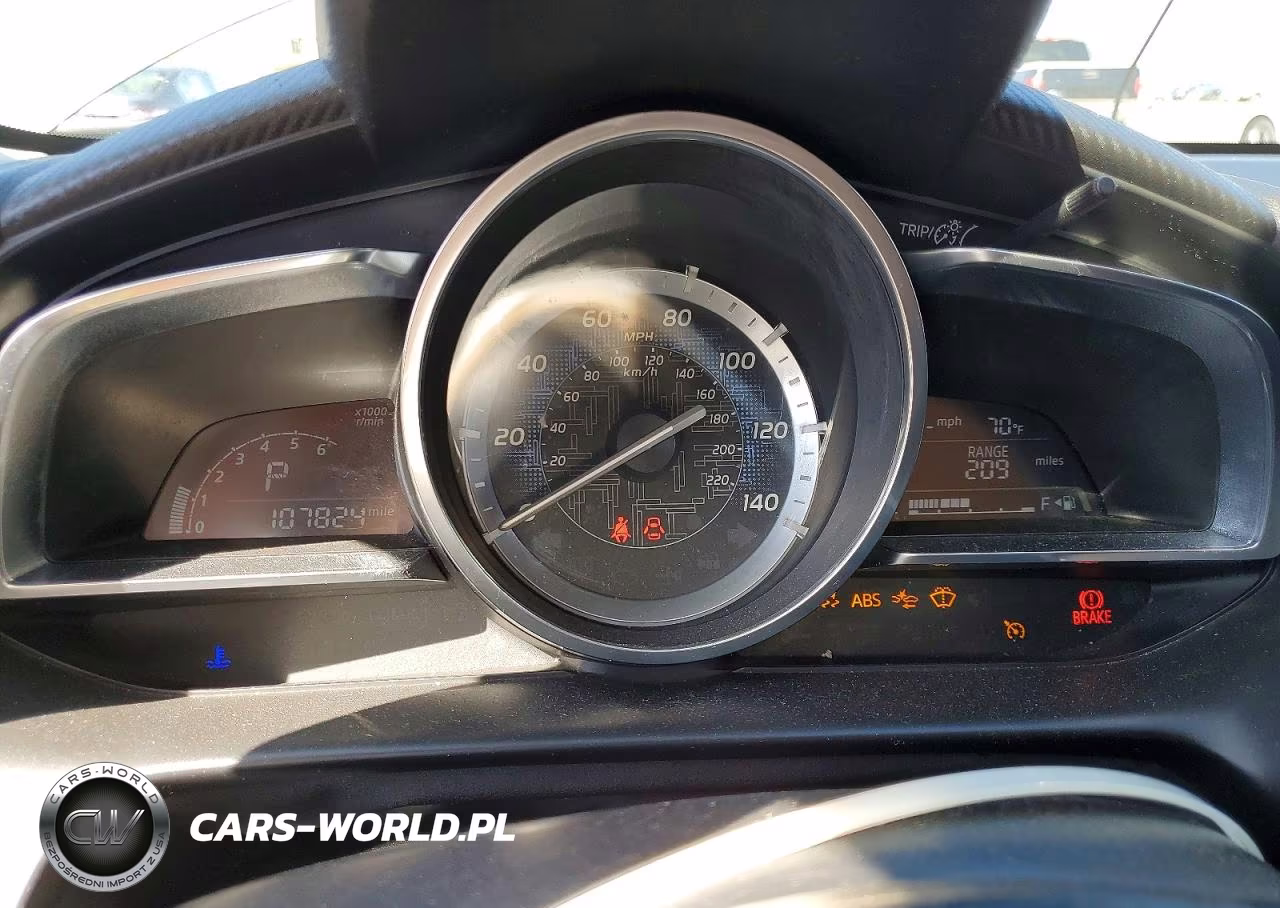 2016 Scion Ia Base VIN:3MYDLBZV5GY136239 - 9