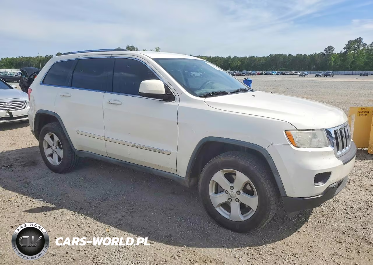 2011 Jeep Grand Cherokee Laredo VIN:1J4RR4GG6BC54887 - 4