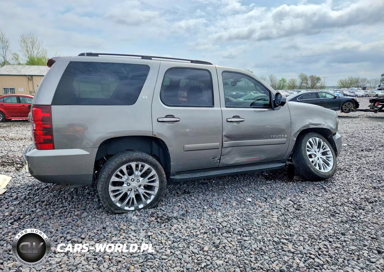 2008 Chevrolet Tahoe K1500 VIN:1GNFK13018J120389 - 3