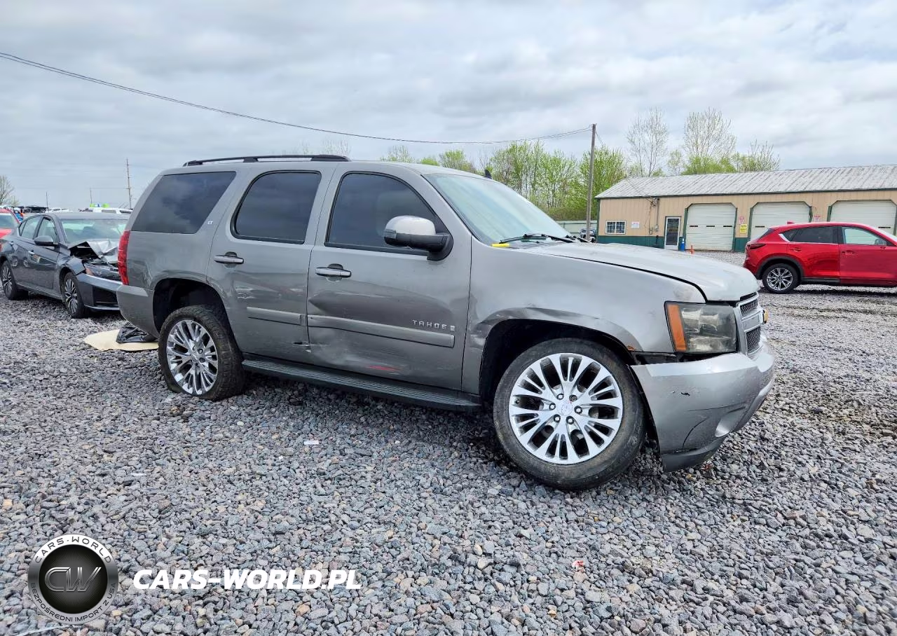 2008 Chevrolet Tahoe K1500 VIN:1GNFK13018J120389 - 4