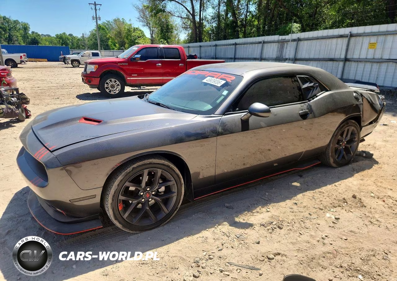 2021 Dodge Challenger Sxt
