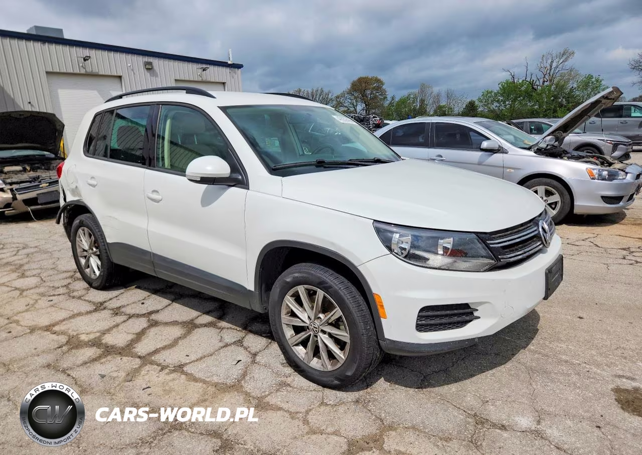 2015 Volkswagen Tiguan S VIN:WVGBV7AX6FW578927 - 4