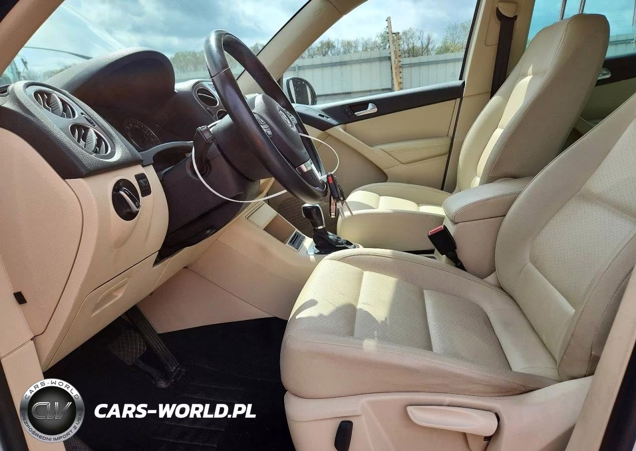 2015 Volkswagen Tiguan S VIN:WVGBV7AX6FW578927 - 7