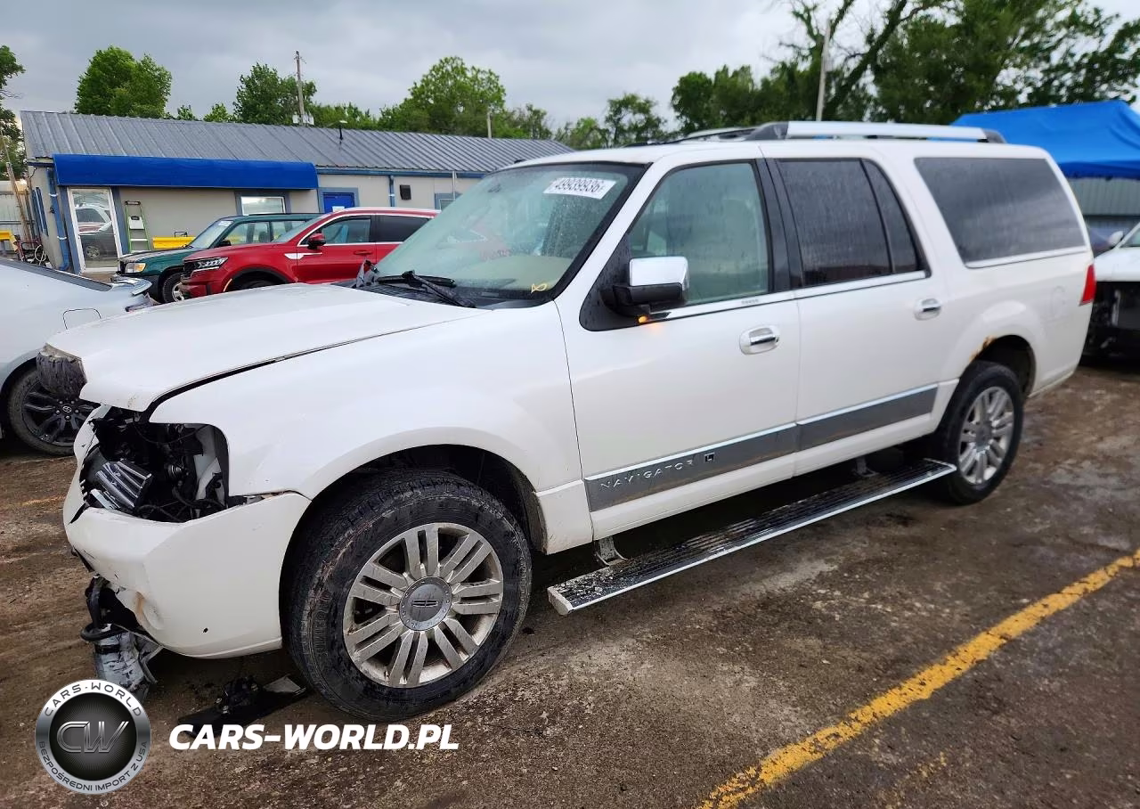 2013 Lincoln Navigator L